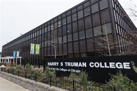 City Colleges Of Chicago Faculty Staff Announce Strike Date Chicago
