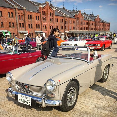 Maybe you would like to learn more about one of these? MG Midgets at Yokohama Historic Car Day on November 9 2019. They were 1964 MK1 without door ...