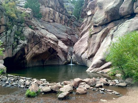 The Perfect Cove For Colorado Cliff Jumping Via Outtherecolorado Colorado Hiking Scenic