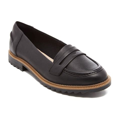Clarks Womens Griffin Milly Leather Loafers In Black Lyst