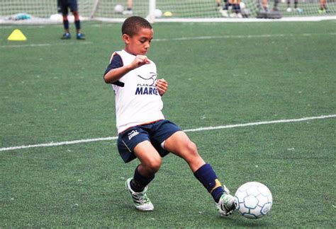 De la fuente was born in miami, florida. Konrad de la Fuente, explosive and threatening