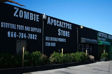 Магазин Zombie Apocalypse Store Арриво