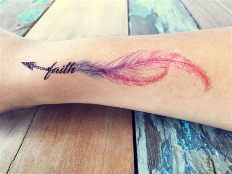 An arrow tattoo can be placed together with diamonds, hearts, stars, quotes, feathers, flowers, and dreamcatchers. Temporary ombre feather arrow tattoo, faith. Temporary ...