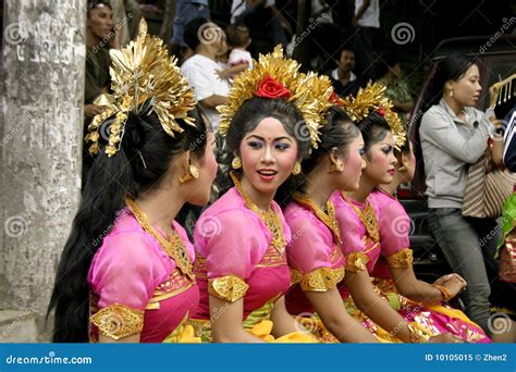 Balinese Dancer Girls Editorial Image Image Of Festival 10105015