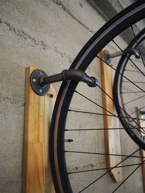 Weekend Project Make A Diy Reclaimed Wood Wall Bike Hanger Manmadediy