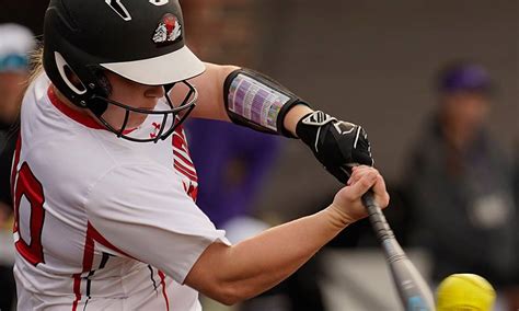 Owen In Running For 2019 Nfca Freshman Of The Year Polksports
