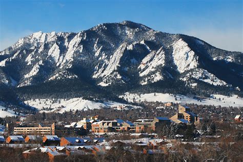 Campus In The Snow The Cu Boulder Campus And The Flatirons Flickr