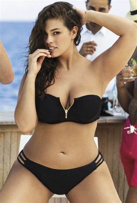 Plus Size Model Ashley Graham Shows Off Curves In The Sports