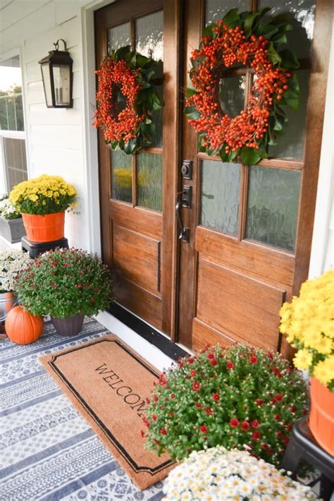 45 Brilliant Front Door Decor Ideas From Simple To Effortful