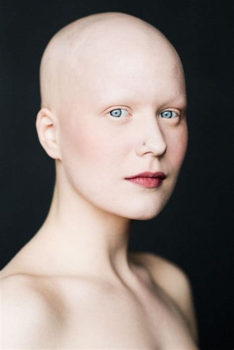 Prachtige Fotoserie Van Kale Vrouwen Om Te Breken Met Gender Stereotypes Kale Vrouwen Kale