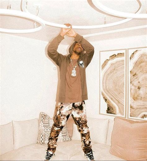 Spotted Travis Scott Plays With Brown Hues Pause Online Mens