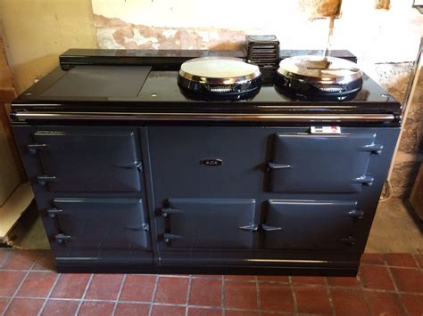 Fully Reconditioned 4 Oven Oil Aga Range Cooker Avec Cookers
