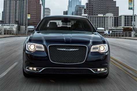 2017 Chrysler 300 Reviews And Rating Motor Trend