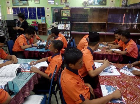 Maybe you would like to learn more about one of these? Perpustakaan Kolej Vokasional Datuk Seri Mohd Zin