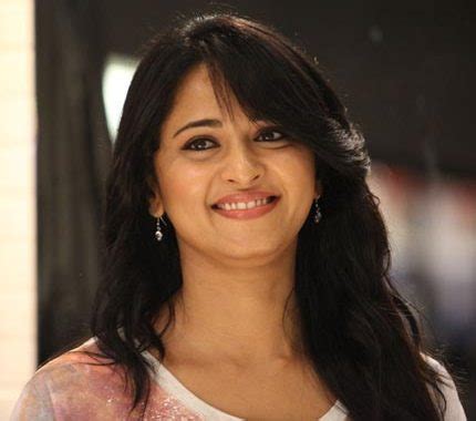 DESI ACTRESS PICTURES Anushka Sexy Photos From Mirchi Movie By