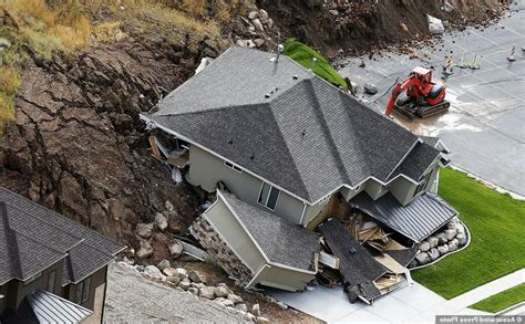 Photos Of Houses In Mudslides