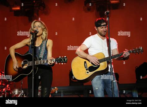 Dierks Bentley And Sheryl Crow Performing Live At Day 2 Of The Acm Experience In Las Vegas