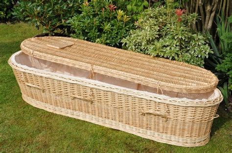 Creamy White Wicker Willow Wellsbourne Natural Oval Style Coffin