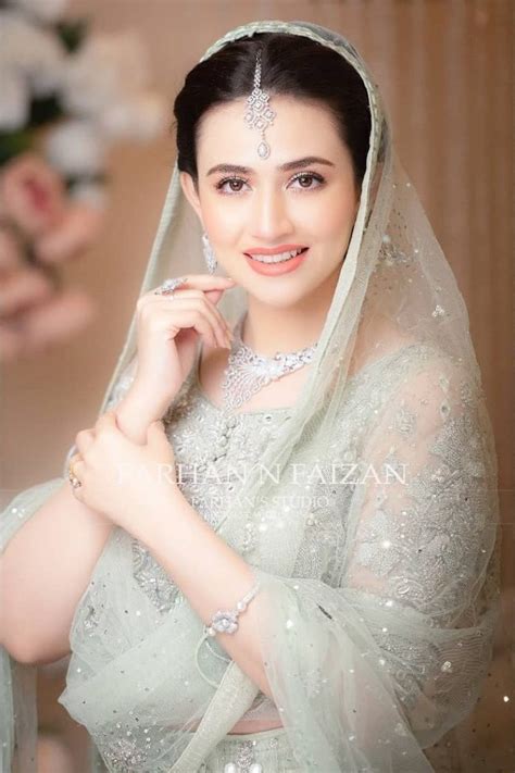 Sana Javed Beautiful Pics Pakistani Actress Mahira Kh