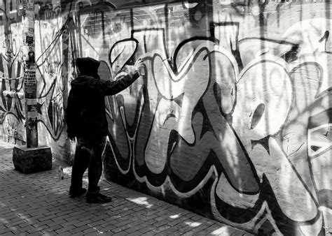 Mission Graffiti Alley Cambridge Ma Graffiti Graffit Flickr