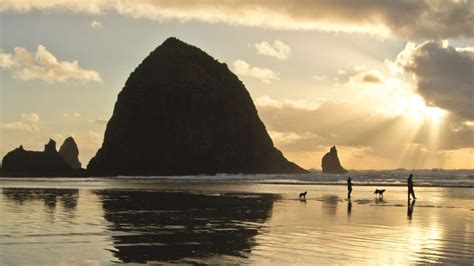 Cannon Beach Chamber of Commerce and Information Center | Cannon Beach, OR - Cannon Beach 