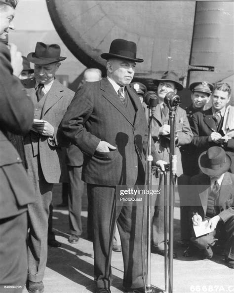 Prime Minister Of Canada Mackenzie King Speaks To The Press After His News Photo Getty Images