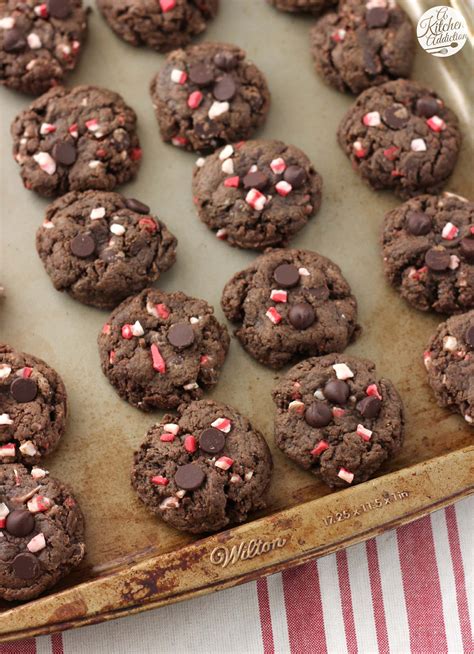 Dark Chocolate Peppermint Crunch Cookies - A Kitchen Addiction