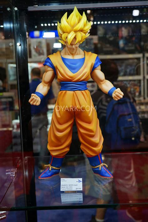 Of all products from the dragon ball franchise, the dragon ball z tv series has one of the most convoluted and confusing releases in north america. NYCC 2015 Bluefin - X Plus Gigantic Series Dragon Ball Z ...