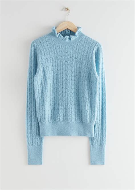 Looking for fresh new ways to style a cable knit sweater this winter? Cable Knit Ruffle Collar Sweater in 2020 | Sweaters, Cable ...