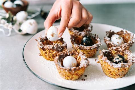 E' un riciclo creativo ed economico che stimolerà. 1001 + Idee per Riciclare uova di Pasqua con ricette