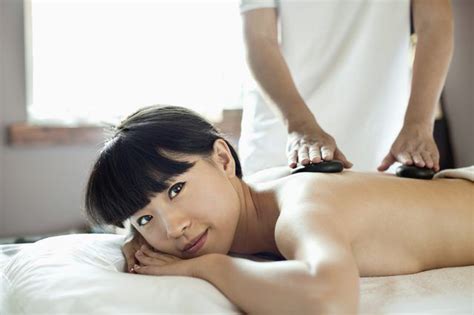 Comparison Of Swedish Deep Tissue And Hot Stone Massages Hot Stone
