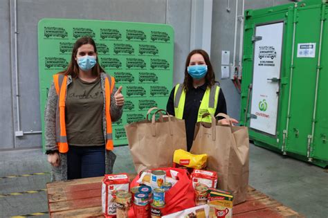 The food you donate to us goes directly to those suffering from food insecurity. Our visit to Kiwi Harvest - Food Bank Drop Off | 0800 DUMPME