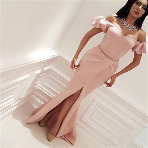 Pink Muslim Evening Dresses 2019 Mermaid Cap Sleeves Satin Slit Sexy