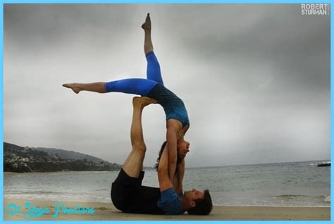 Performing yoga poses with two people is called partner yoga or couples yoga. Yoga poses for two people - AllYogaPositions.com