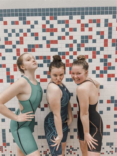 Competitive Swimming Swim Team Pictures Swimming Photos Swimming Pictures