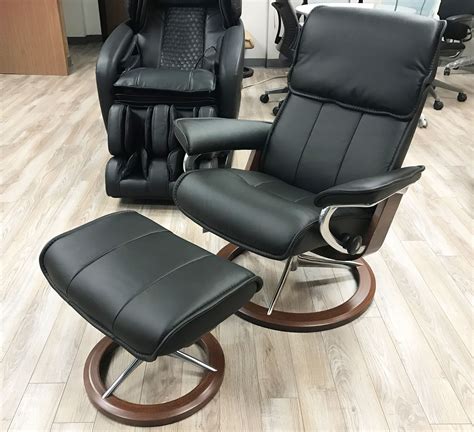 Stressless Admiral Signature Base Paloma Black Leather Recliner Chair
