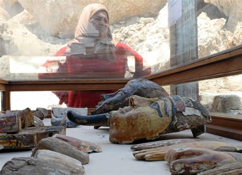 Egypt Archaeologists Unearth Tomb Of Goldsmith Who Lived More Than 3 000 Years Ago Near Luxor