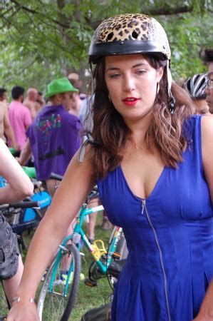 The Famous Barclays Girl Aka The Naked Librarian London Wnbr Pics