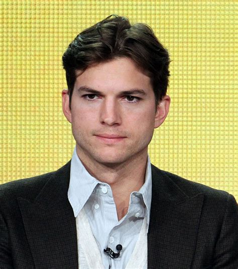 Ashton Kutcher Defends Airbnb To A Code Pink Protestor