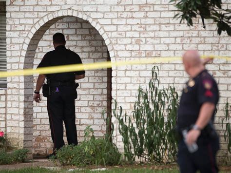 6 dead in texas shooting suspect surrenders after standoff abc news