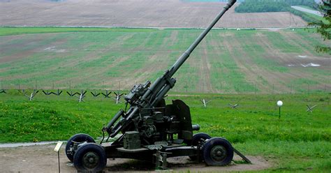 Why Is Russia Using The Soviet Era Ks 19 Anti Aircraft Gun In Ukraine