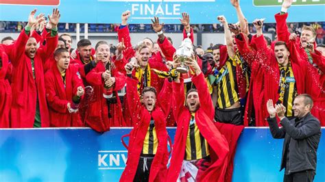 Pokal knvb v živo na scoreboard.com. Vitesse wint KNVB-beker | NOS Jeugdjournaal