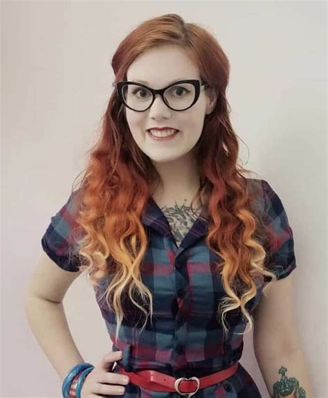 Curly Hair Pin Up Style - Rollgo Pin Curl Hair Tool Set