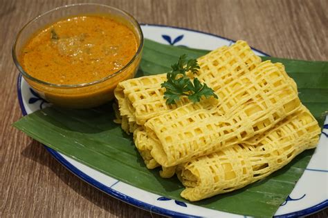 Roti jala and curry stew without coconut milk? KAFE ANSON KOPI & PATISSERIE TAWAR PILIHAN SET RAMADAN ...