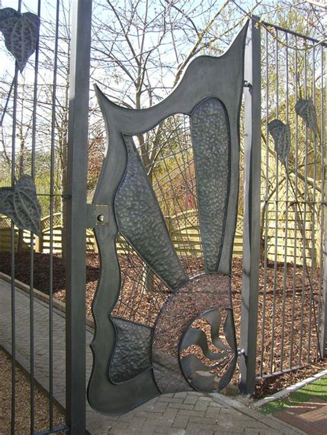 15 Funky Garden Gates Ideas To Try This Year Sharonsable