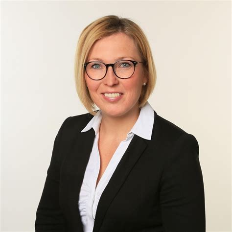 If you need to change any search list term, please use menu or search. Doreen Siggelkow - Vermögensberaterin - VR Bank eG | XING