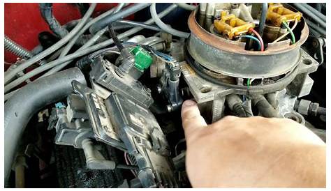 Replacing the TPS or throttle position sensor 1988 GMC suburban. - YouTube