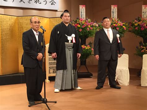 From chinese 青龍 (this etymology is missing or incomplete. 竜電 十両復帰パーティー « 高田川部屋ブログ