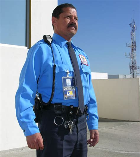 Para Quienes Quieren Hablar De Seguridad Lo Bueno Y Lo Malo De Contratar A Un Guardia De