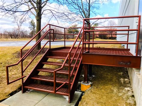 Looking For Custom Industrial Open Riser Straight With Landing Stairs